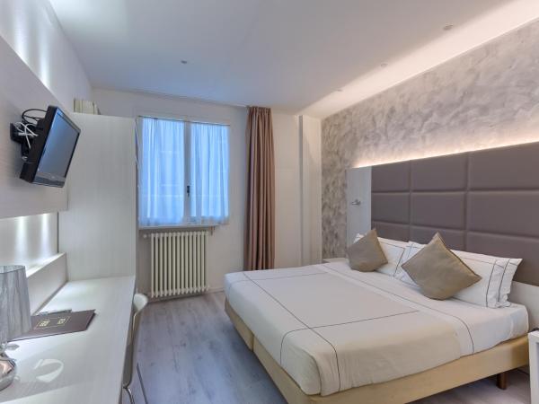 Agape Hotel AA Hotels : photo 4 de la chambre chambre double ou lits jumeaux supérieure
