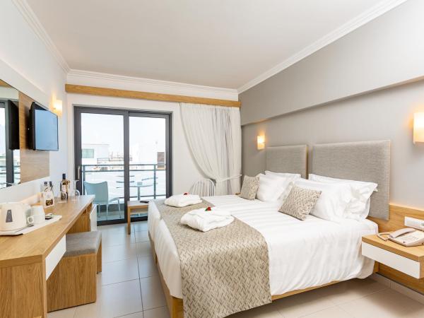 Rhodos Horizon City-Adults Only : photo 1 de la chambre chambre double