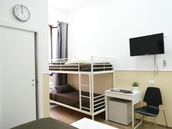 Sisters residence : photo 2 de la chambre chambre triple