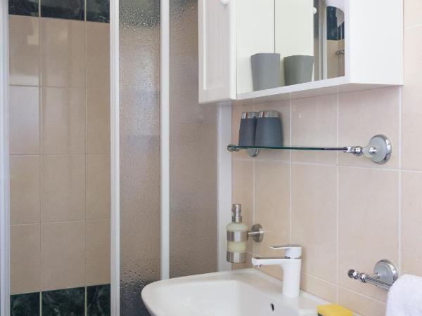 Rooms Stolfa : photo 9 de la chambre chambre lit queen-size avec balcon