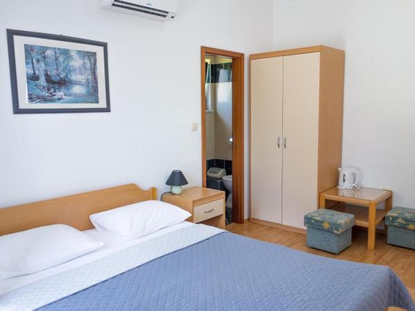 Rooms Stolfa : photo 2 de la chambre chambre lit queen-size avec balcon