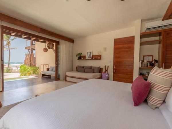 La Zebra Boutique Hotel : photo 4 de la chambre suite au rez-de-chaussée avec bassin profond - vue sur mer