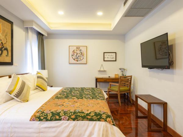 Maneeya Park Residence : photo 4 de la chambre studio lit king-size avec canapé-lit