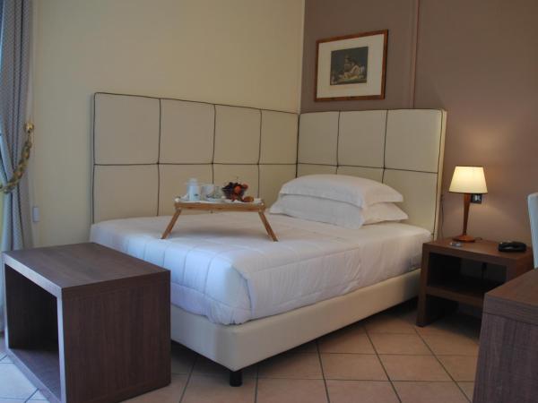 Domus Mariae Albergo : photo 6 de la chambre chambre simple avec balcon - vue sur mer