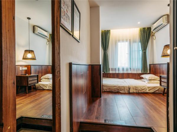 Chengdu Flipflop Hostel Poshpacker (Chunxi Road Metro Station) : photo 3 de la chambre chambre double Économique - salle de bains privative