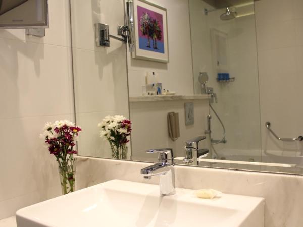 Gulf Inn Hotel Al Nasr Formerly Roda Links Al Nasr : photo 4 de la chambre chambre lit king-size classique