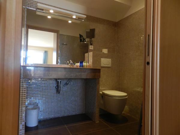 Grand Hotel Moriaz : photo 2 de la chambre chambre familiale en rez-de-chaussée - vue sur mer