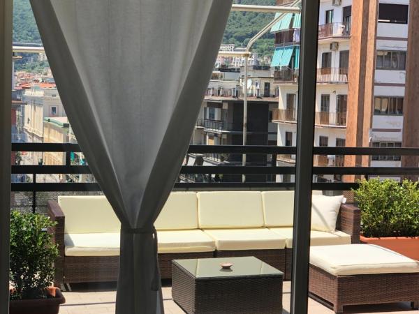 Mareluna Penthouse - Luxury Suites : photo 6 de la chambre suite deluxe - vue sur mer