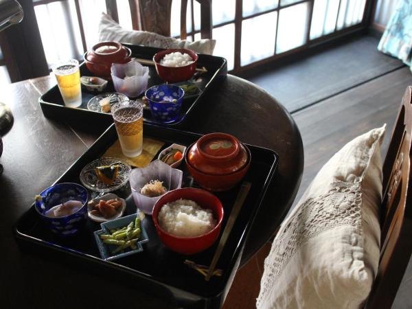 Bed & Breakfast Tsukiya : photo 3 de la chambre chambre double avec salle de bains commune