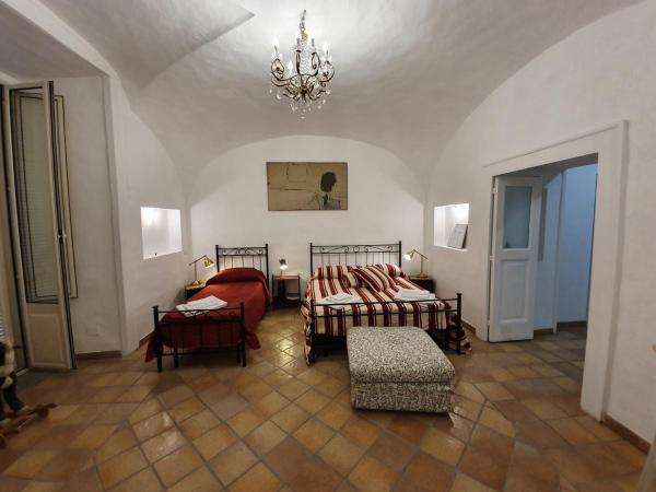 The Spanish Palace Rooms, Suites Apartments & Terraces : photo 9 de la chambre chambre familiale avec 2 salles de bains