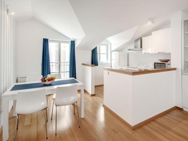 Valamar Riviera Hotel & Residence : photo 4 de la chambre superior apartment for 2+2 old town view 