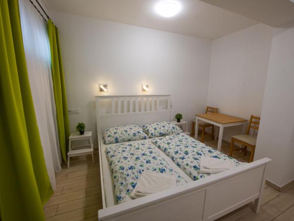 Hullam Rooms Siofok : photo 10 de la chambre chambre double standard