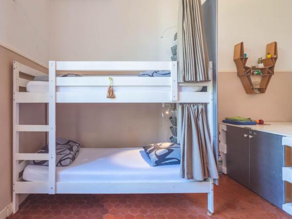 La Maïoun Guesthouse : photo 5 de la chambre lit dans dortoir mixte de 8 lits 