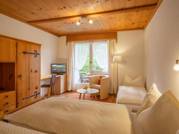 Neuhaus Golf- & Strandhotel : photo 2 de la chambre chambre triple standard