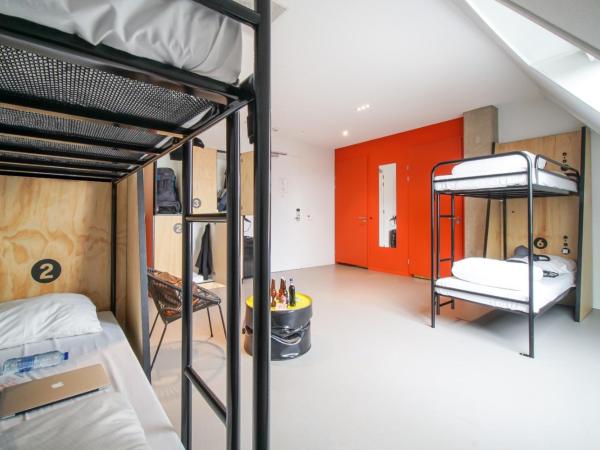 Via Amsterdam : photo 8 de la chambre lit dans dortoir mixte de 6 lits