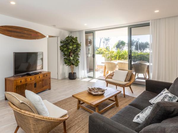 Bay Royal Apartments : photo 4 de la chambre premium three-bedroom beachfront apartment - ground floor (apt 2)