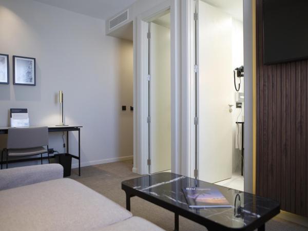 Riu Plaza España : photo 3 de la chambre chambre lits jumeaux familiale de luxe