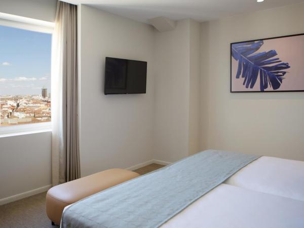 Riu Plaza España : photo 4 de la chambre chambre lits jumeaux familiale de luxe