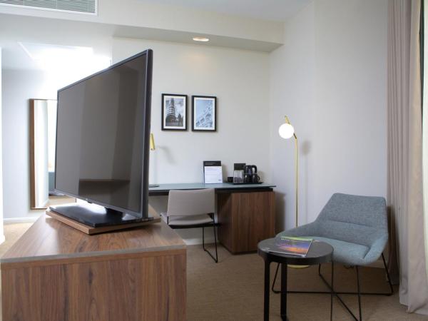 Riu Plaza España : photo 2 de la chambre chambre king de luxe avec terrasse