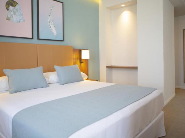 Riu Plaza España : photo 7 de la chambre chambre king de luxe avec terrasse