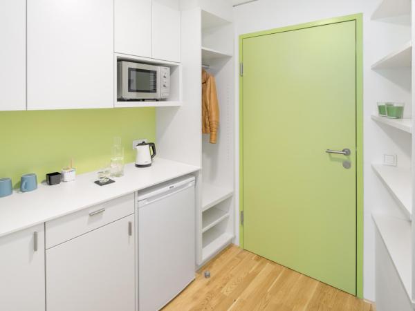 myNext - Hotel Leo : photo 3 de la chambre chambre double standard