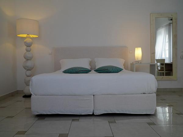 Margie Mykonos Hotel : photo 8 de la chambre chambre deluxe - vue sur mer