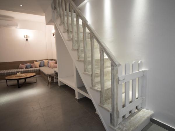 Villa Galaxy Santorini : photo 8 de la chambre suite deluxe avec jacuzzi extérieur - en duplex