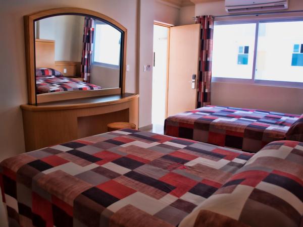 Hotel Nilo : photo 2 de la chambre chambre double avec 2 lits doubles