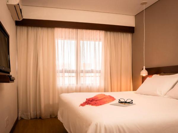 Mercure Curitiba Golden : photo 7 de la chambre chambre double standard