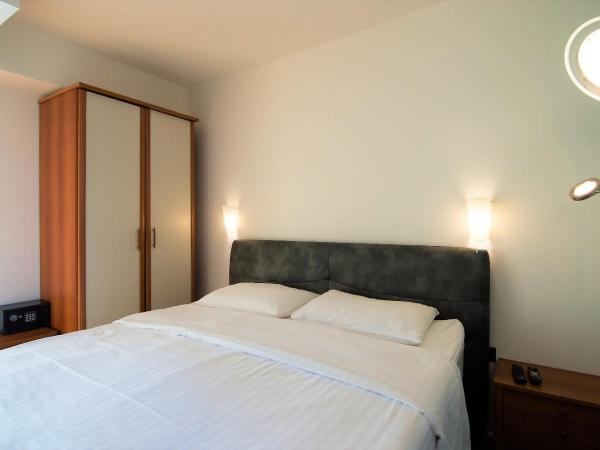 Villa Andrea : photo 1 de la chambre chambre double - vue sur jardin