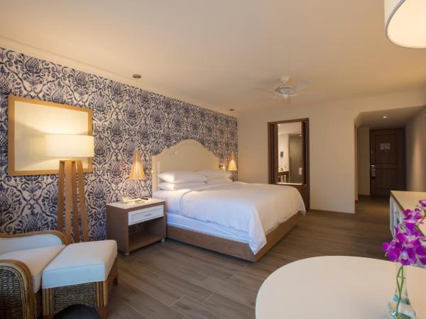 Krystal Grand Puerto Vallarta - All Inclusive : photo 3 de la chambre suite junior hacienda avec lit king-size