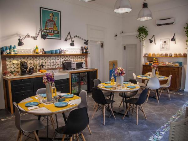 Borgo Vergini Garden B&B : photo 7 de la chambre chambre familiale avec balcon