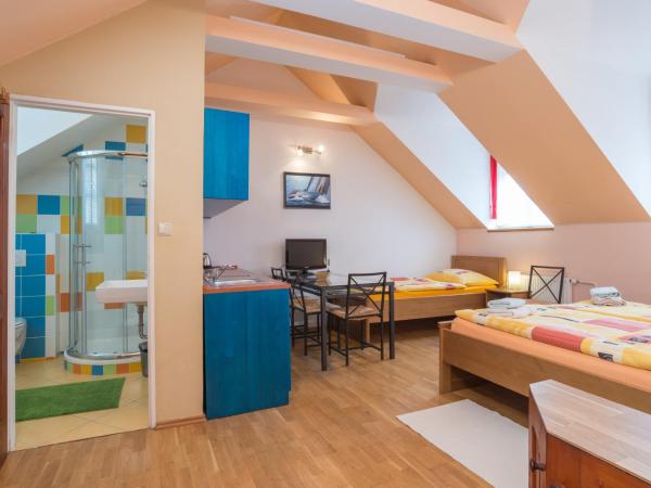 Pension Ibérica : photo 1 de la chambre chambre triple