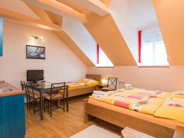 Pension Ibérica : photo 6 de la chambre chambre triple