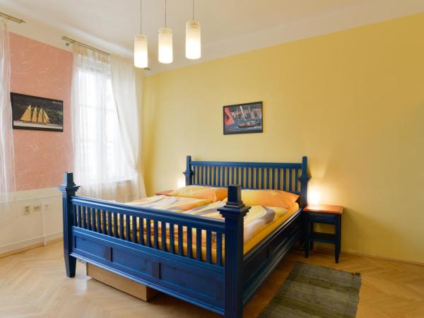 Pension Ibérica : photo 8 de la chambre appartement