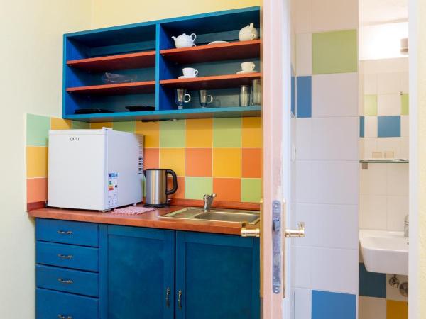 Pension Ibérica : photo 10 de la chambre appartement