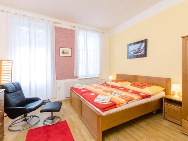 Pension Ibérica : photo 7 de la chambre studio double ou lits jumeaux