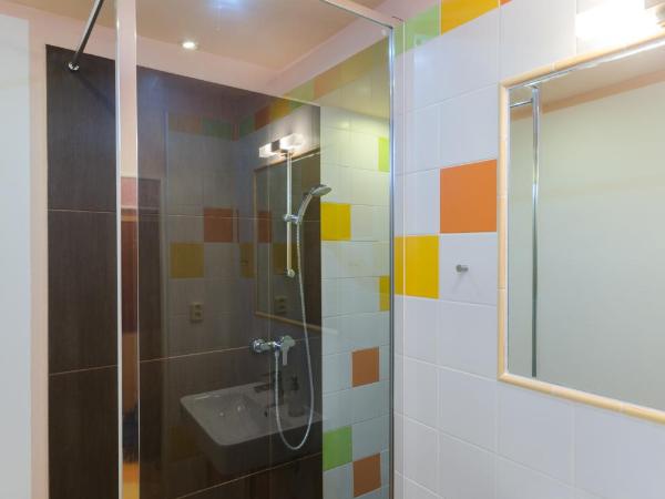 Pension Ibérica : photo 10 de la chambre studio double ou lits jumeaux