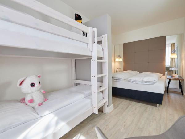 Hotel Amadeus : photo 5 de la chambre chambre familiale