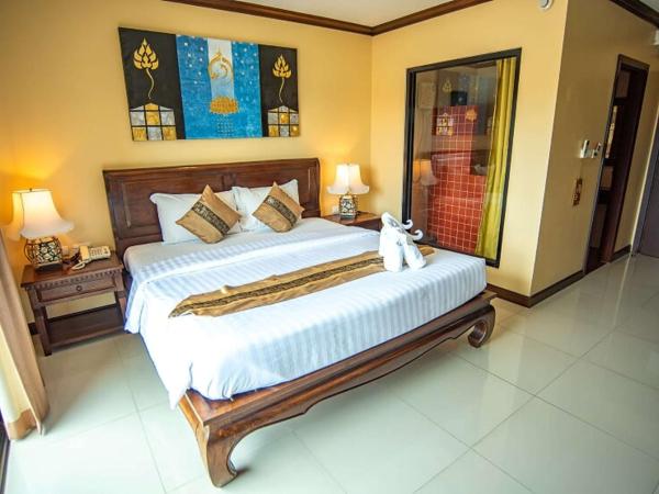 The LD Pattaya Hotel : photo 3 de la chambre chambre double ou lits jumeaux standard avec balcon