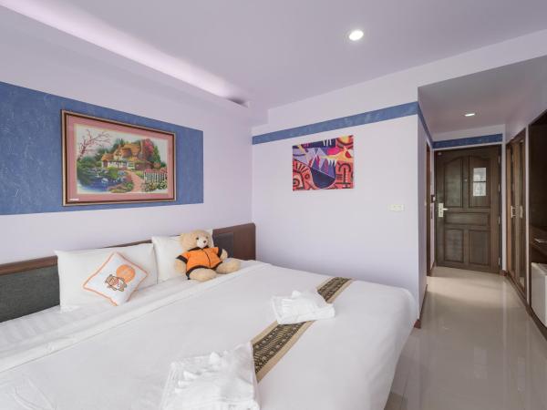Chayadol Resort - SHA Extra Plus : photo 3 de la chambre chambre lit king-size deluxe