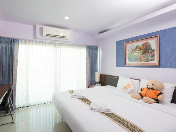 Chayadol Resort - SHA Extra Plus : photo 4 de la chambre chambre lit king-size deluxe