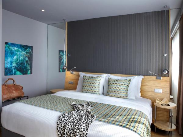 Wyndham Grand Athens : photo 2 de la chambre chambre lits jumeaux exécutive avec vue sur ville