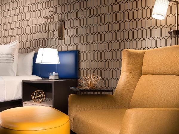 GLō Best Western Nashville : photo 3 de la chambre chambre lit king-size