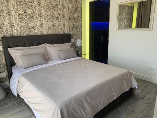 Luxury Suite : photo 8 de la chambre chambre double deluxe avec balcon - vue sur mer