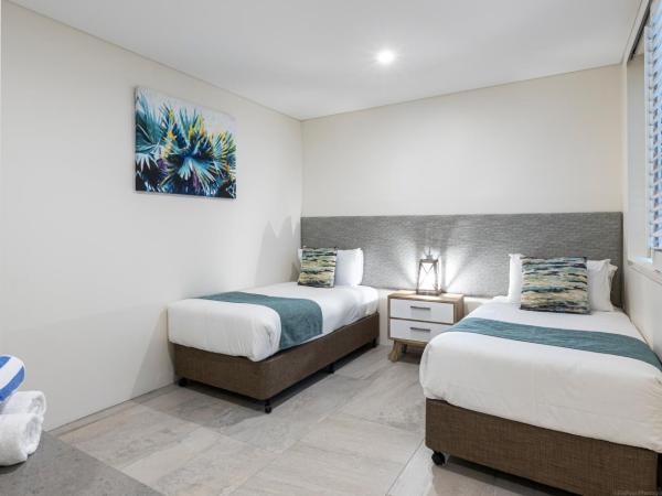 Bay Royal Apartments : photo 5 de la chambre deluxe two-bedroom apartment with beach view (apt 10)