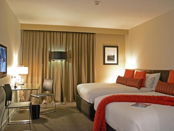Novotel Sydney International Airport : photo 2 de la chambre chambre supérieure avec 2 lits doubles
