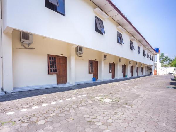 RedDoorz near XT Square 2 : photo 4 de la chambre chambre double