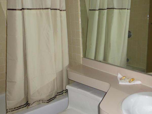 Days Inn by Wyndham Colorado Springs/Garden of the Gods : photo 4 de la chambre chambre lit king-size - non-fumeurs