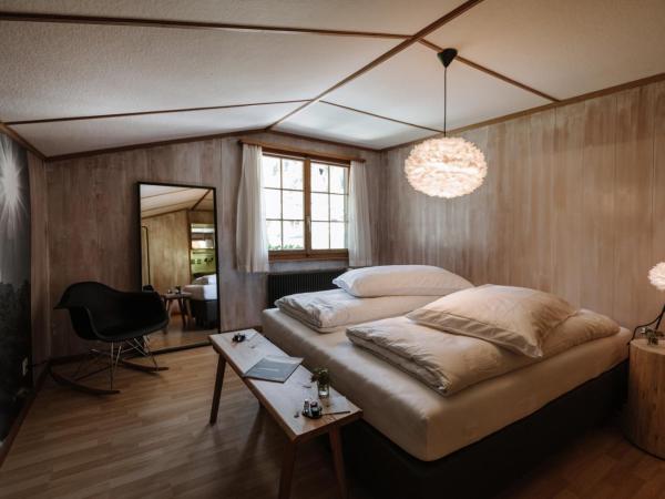 Wildstrubel Lodge : photo 3 de la chambre chambre double - vue sur montagne